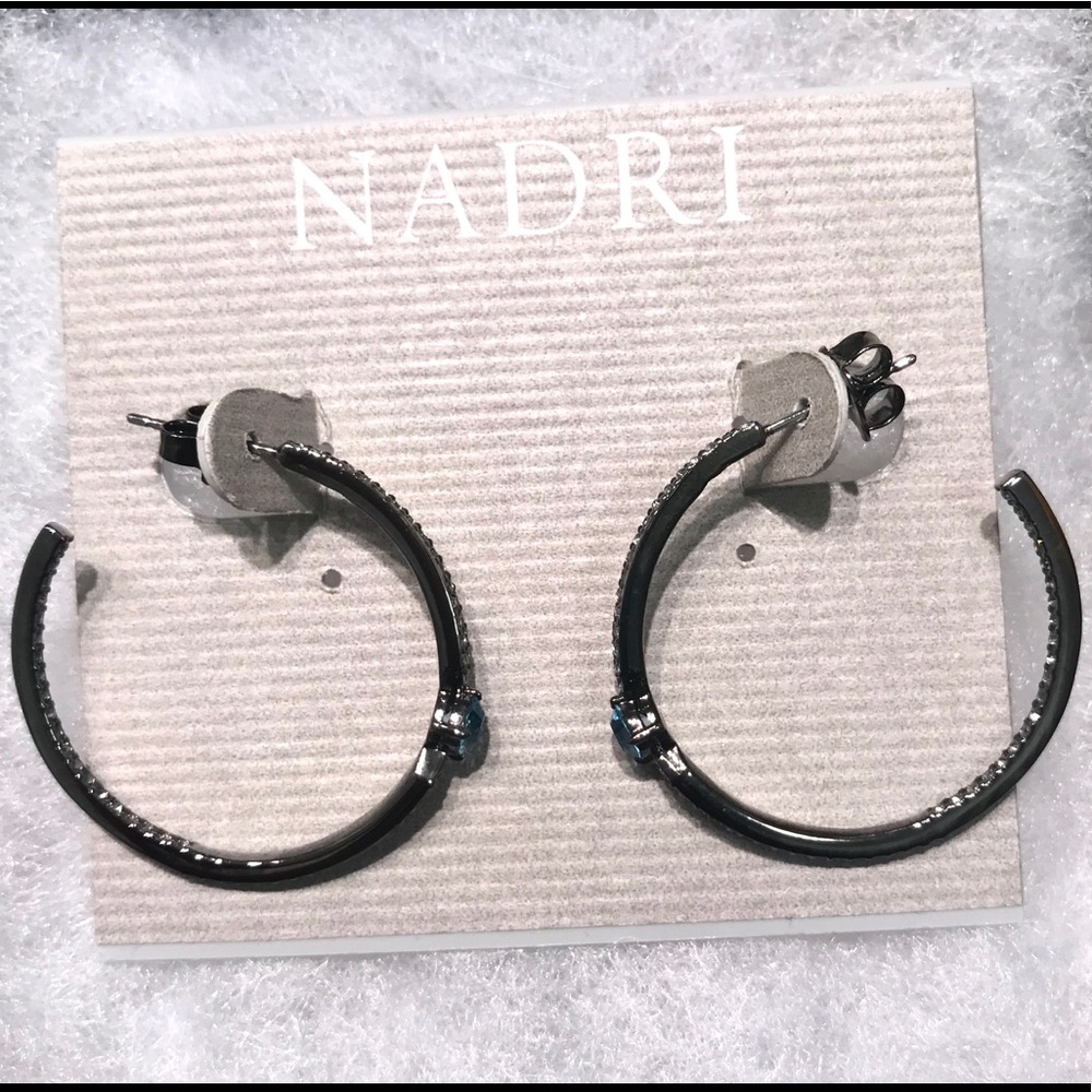 Nadri topan crystal hop earrings